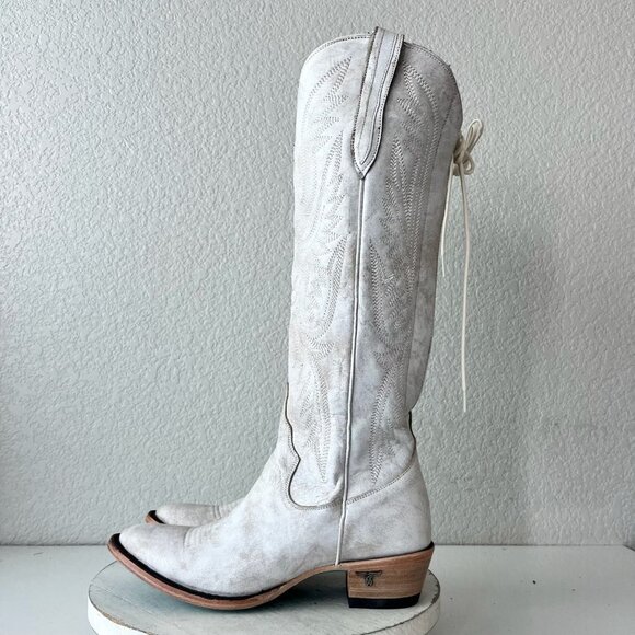 Lane Women's Elegant Lace Up Boots - White - Picture 4 of 11